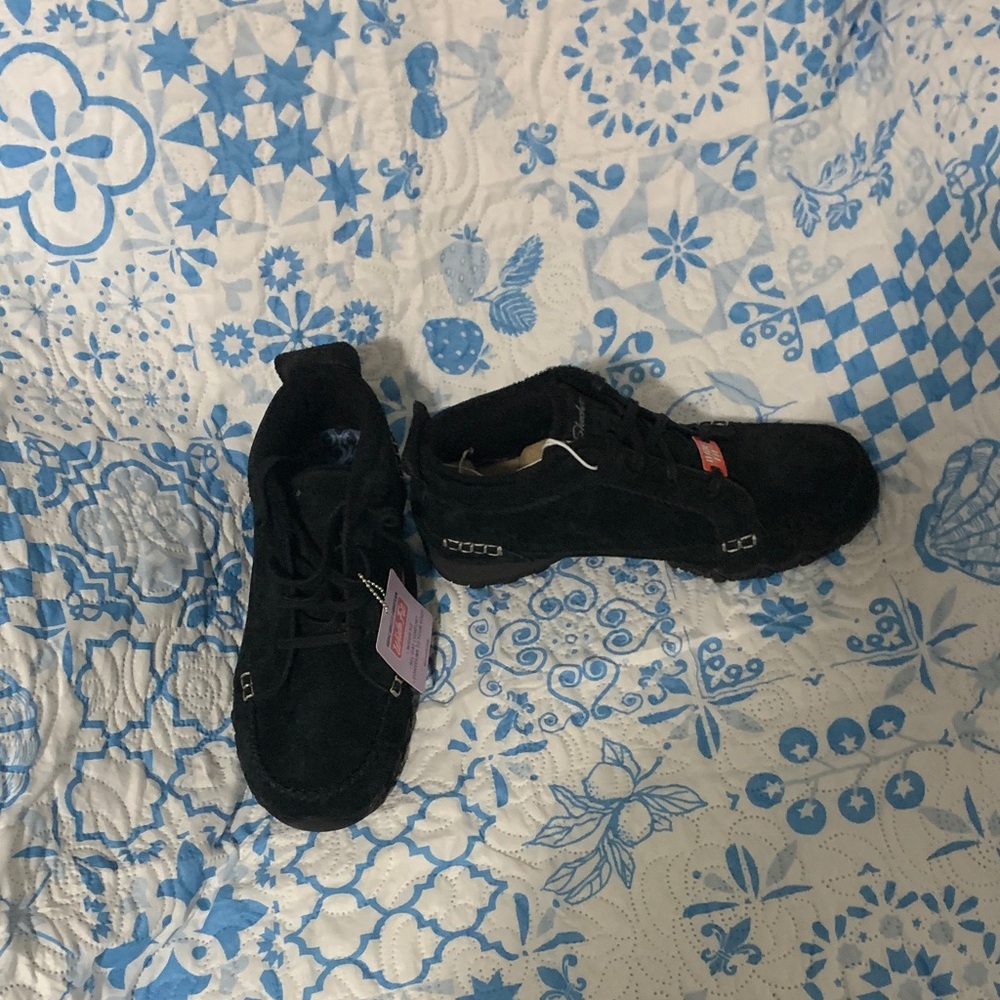 Skechers